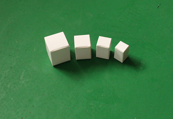 ER40 white carton
